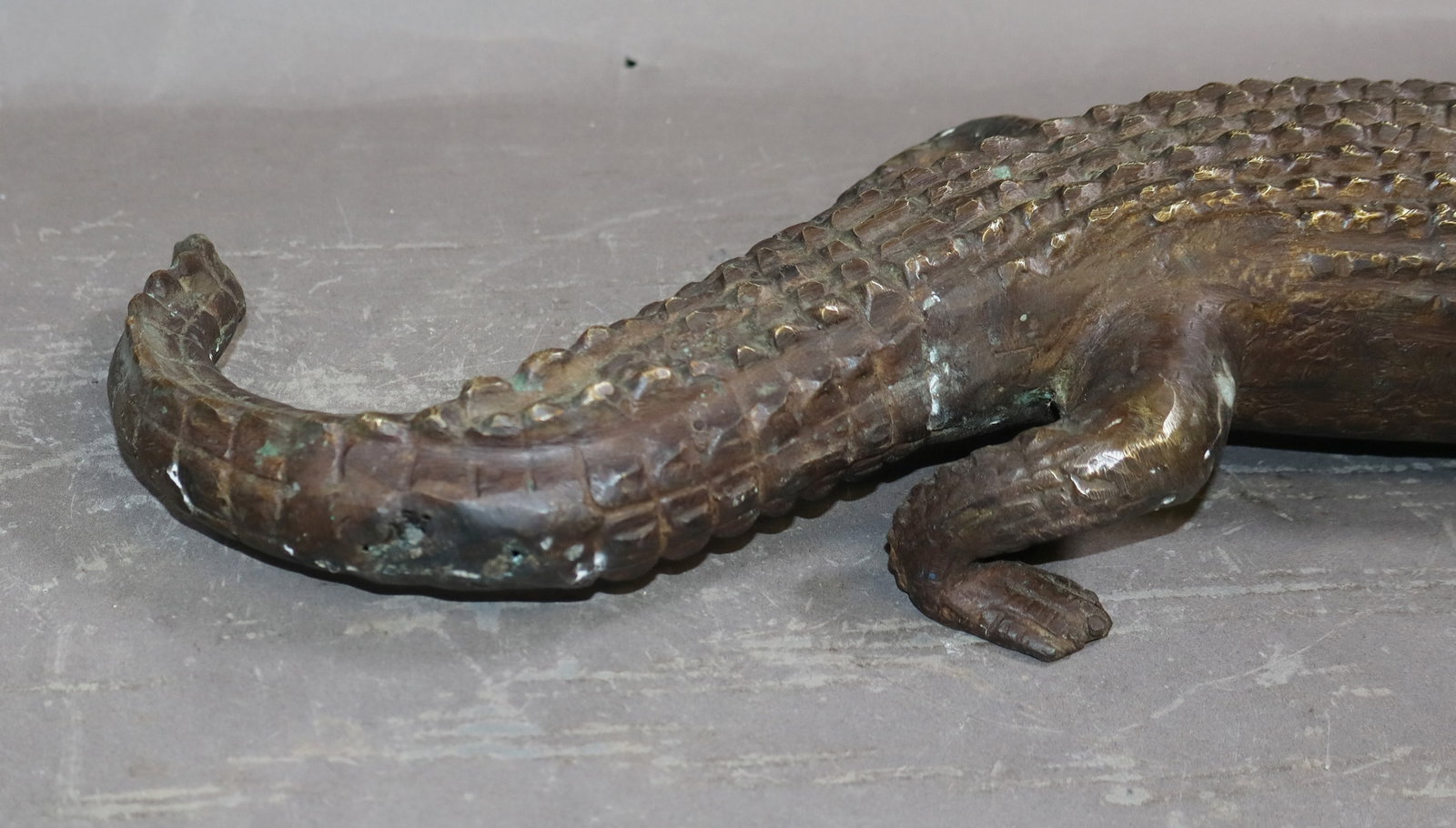 Bronze crocodile statue - 9