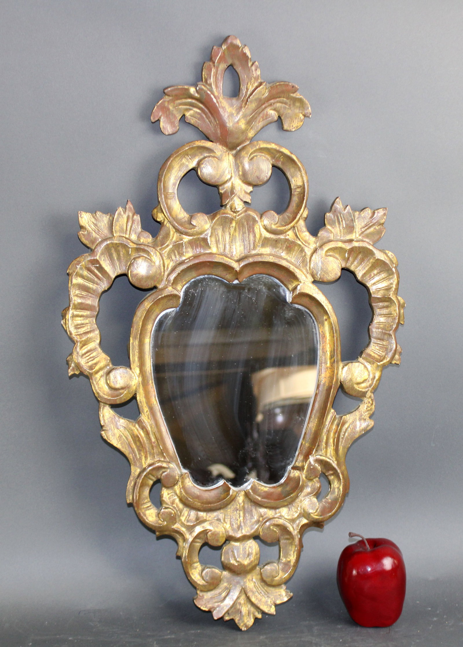 Italian Rococo golf leaf shield form mirror - 2