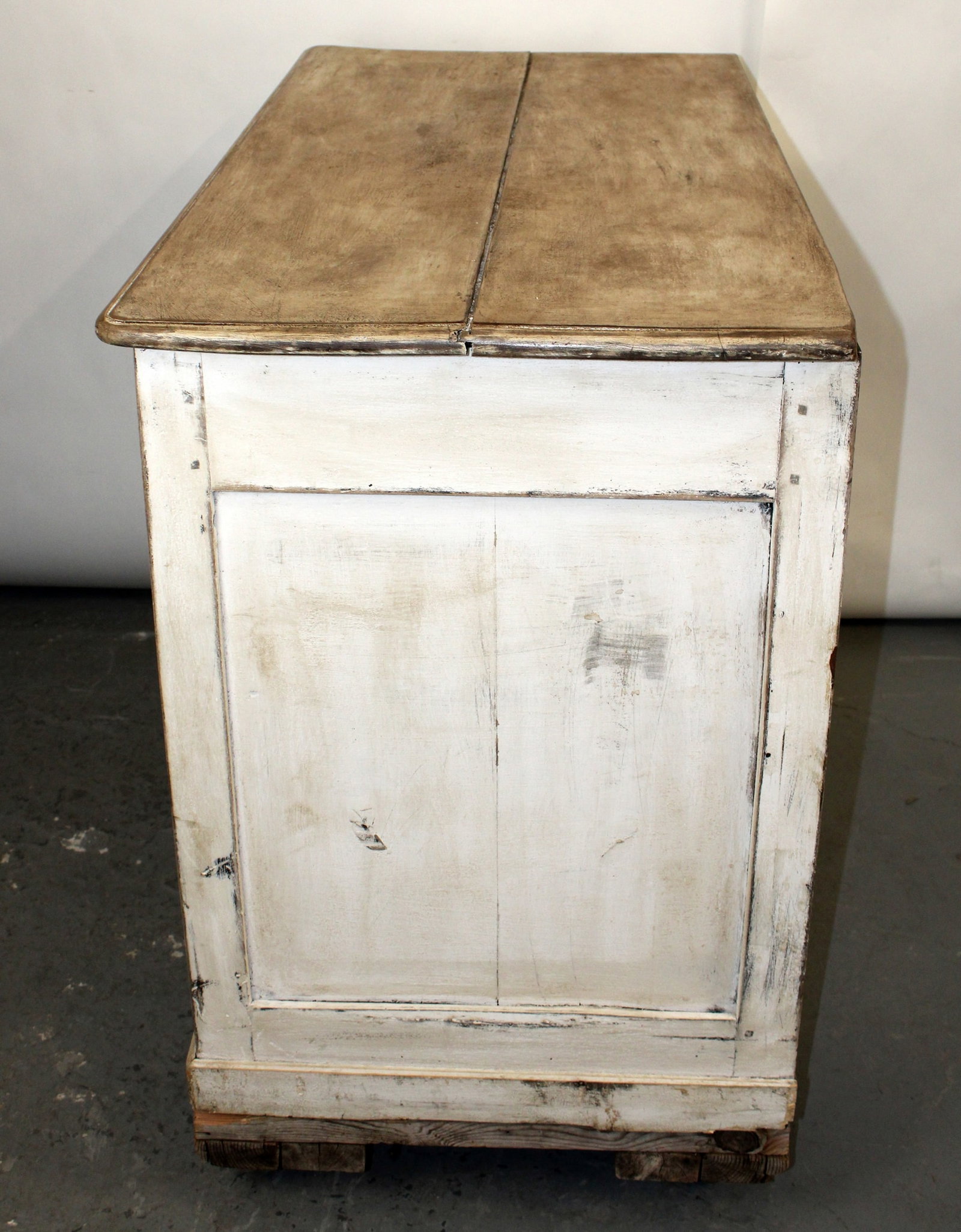 French Transitional 3 drawer commode - 8
