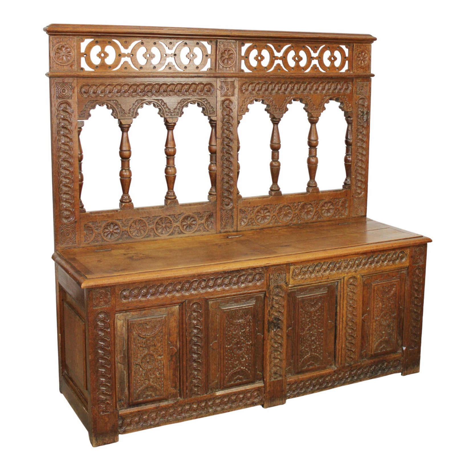French Brittany hall bench in carved oak (1 of 10)