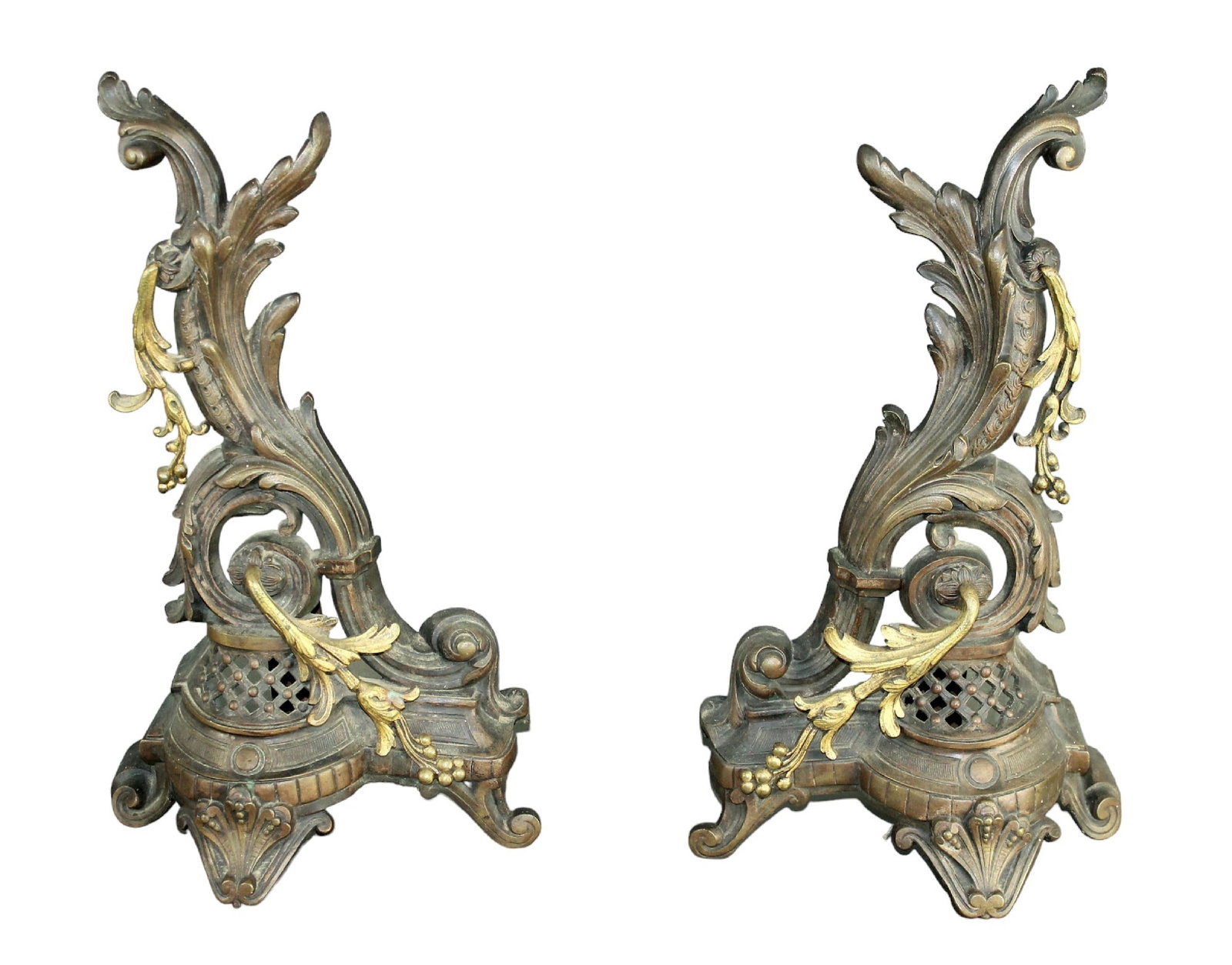 French bronze chenets with acanthus scrolls: French bronze chenets with acanthus scrolls. Early 20th century. 16 1/2"h x 9 3/4"w x 5 1/2"d. Total weight: 8 lbs
