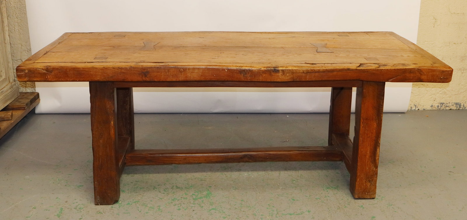 French farmhouse table in oak with butterfly joinery (1 of 5)