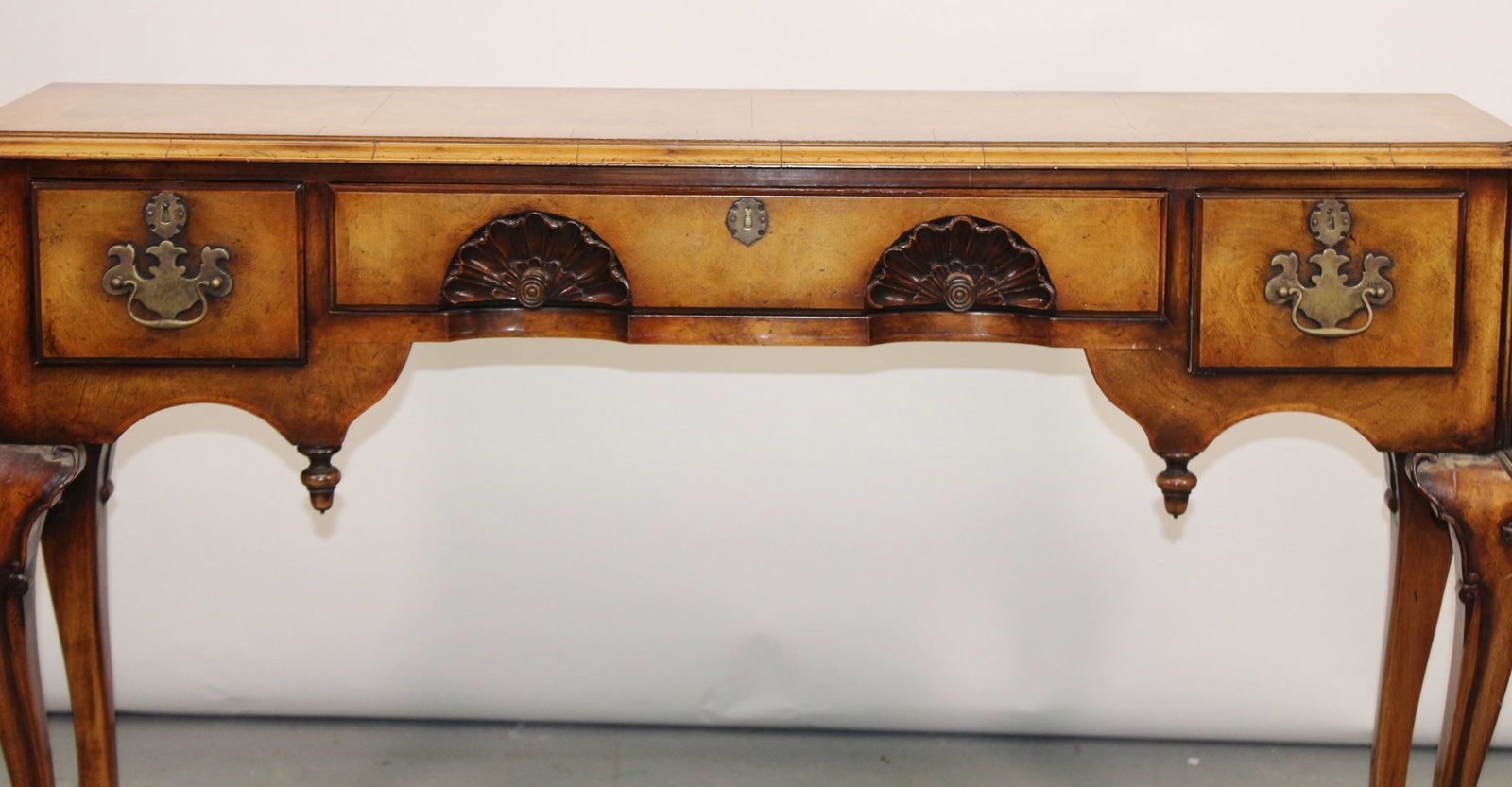 Chippendale style 3 drawer console table - 4