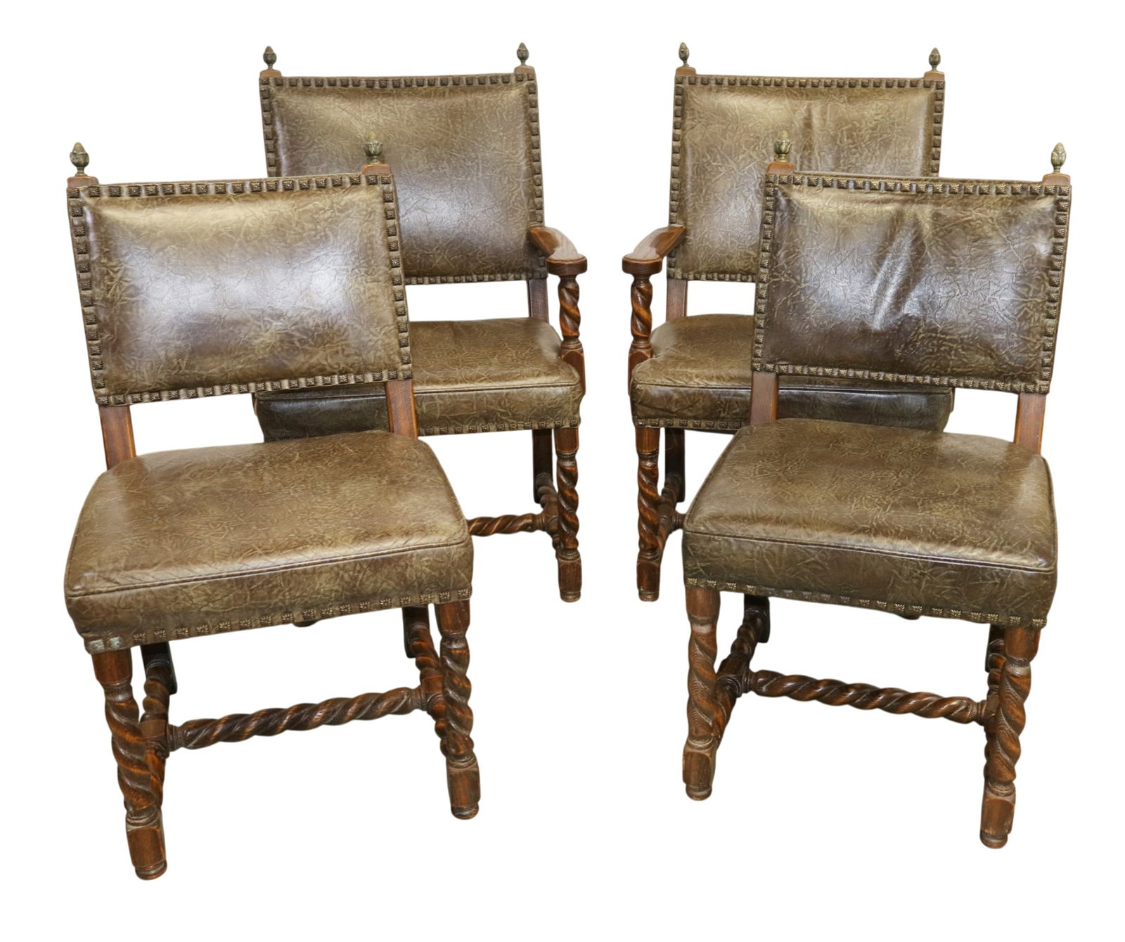Set of 4 English barley twist chairs in oak: Set of 4 English barley twist chairs in oak . 2 arm, 2 side. 39 3/4"h x 22 3/4"w x 20 1/2"d Seat: 19"h