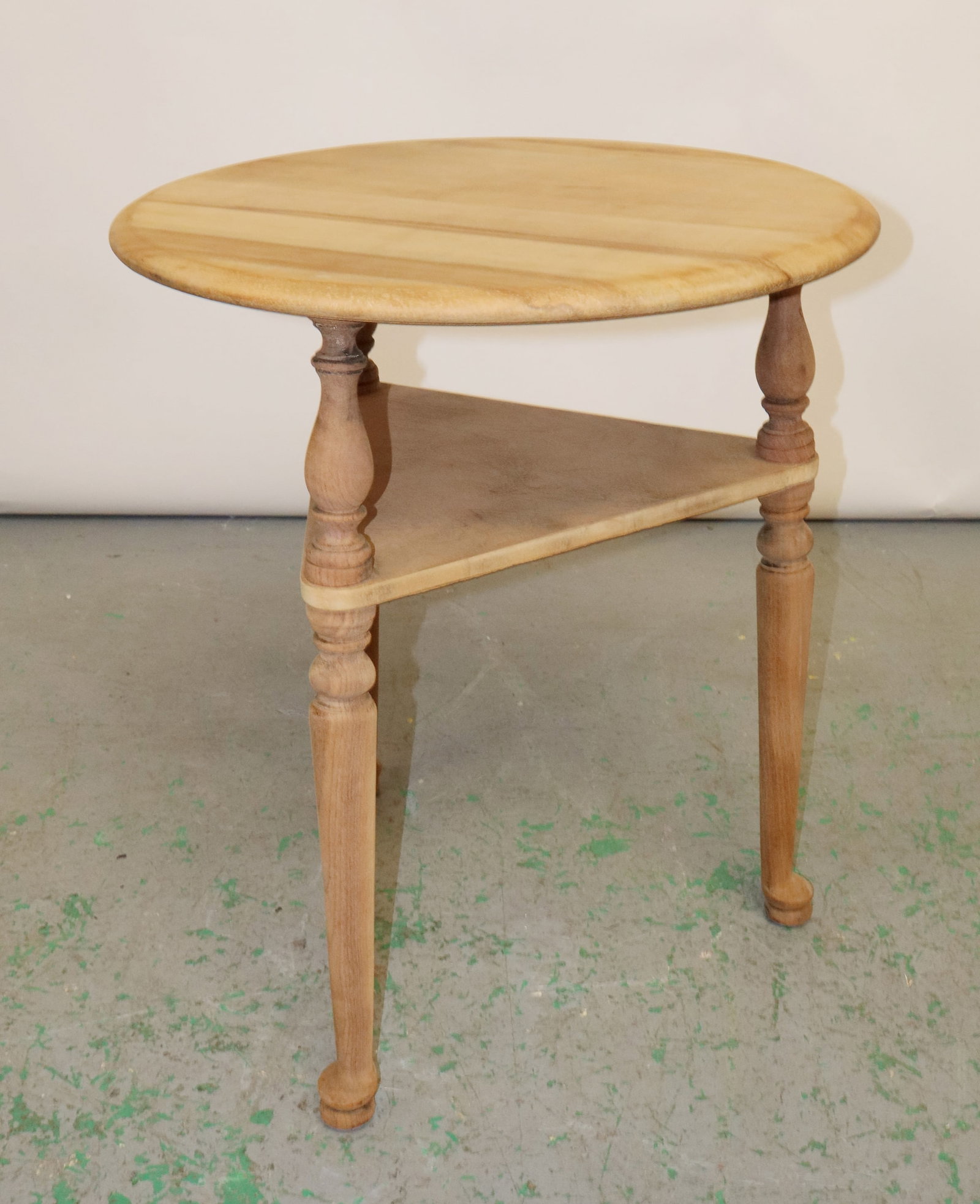 Round top side table with triangular shelf - 3