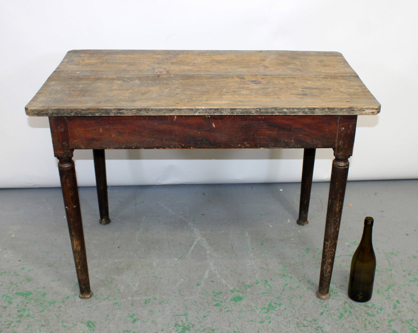 French distressed pine side table - 4