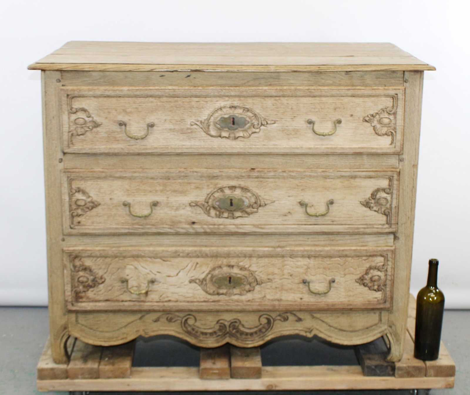 Belgian bleached oak 3 drawer commode - 2