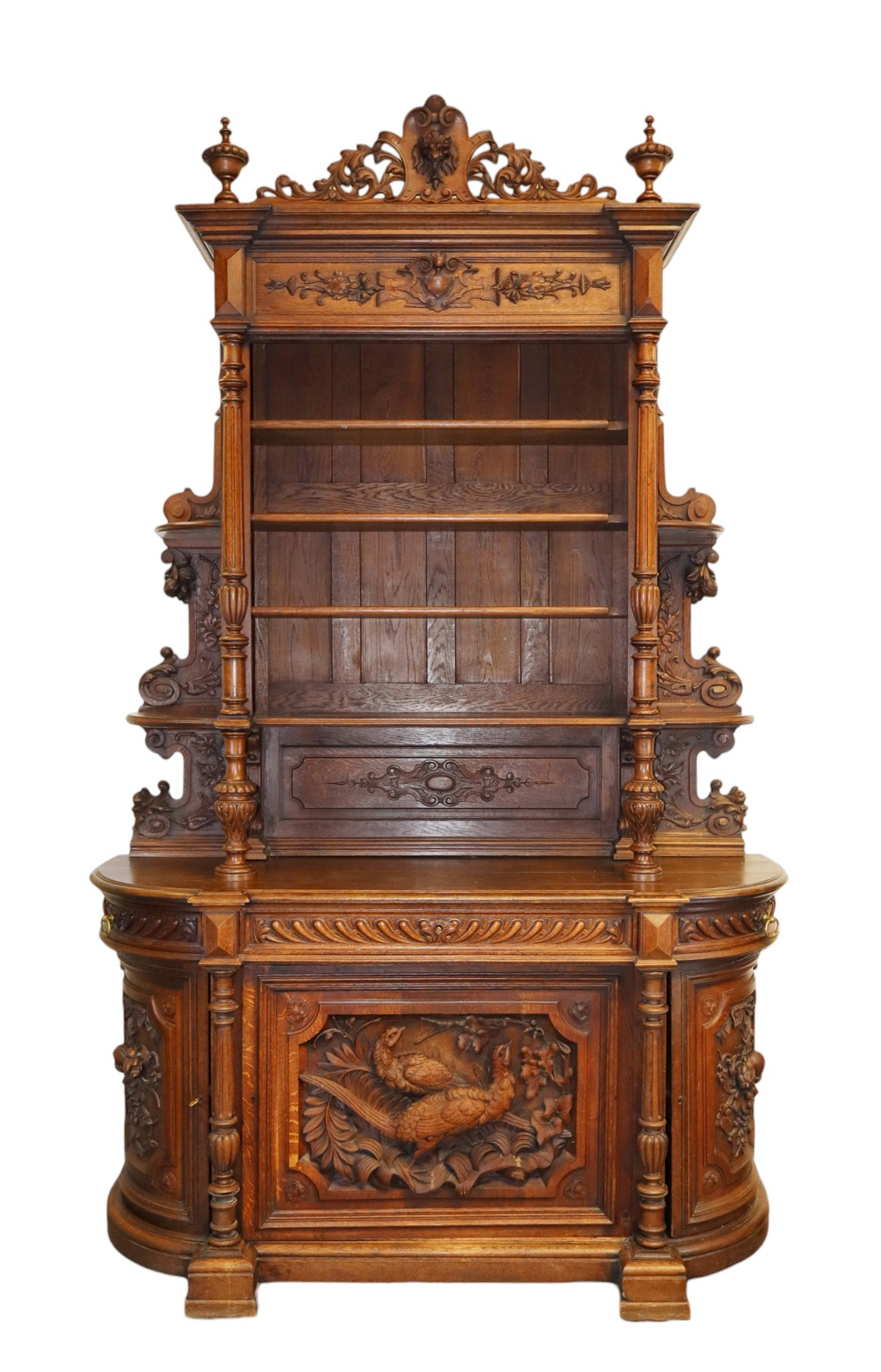French hunt buffet in oak with curved sides and fluted columns (1 of 6)