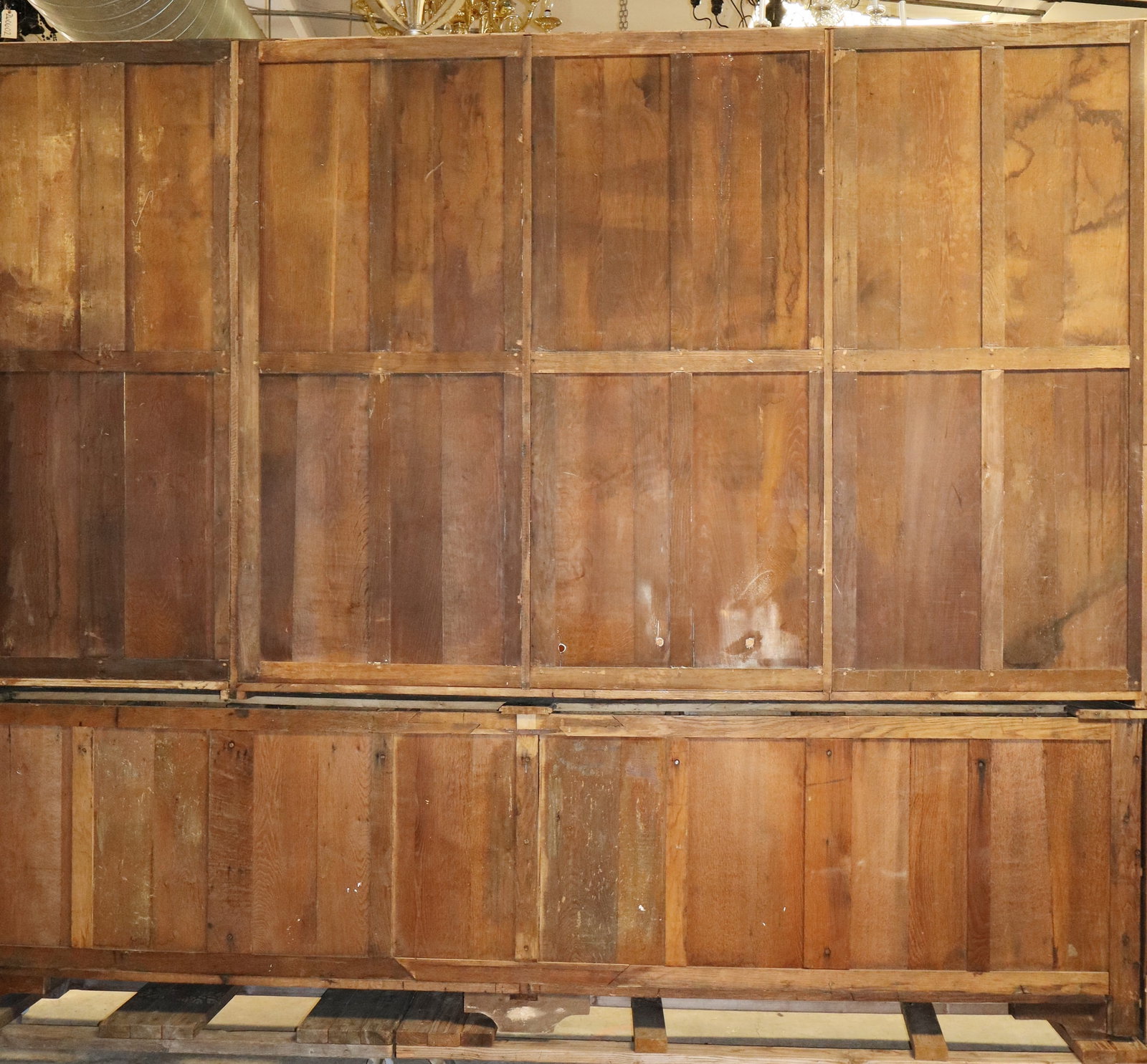 Monumental French open shelf bookcase in oak with fluted pilasters - 7