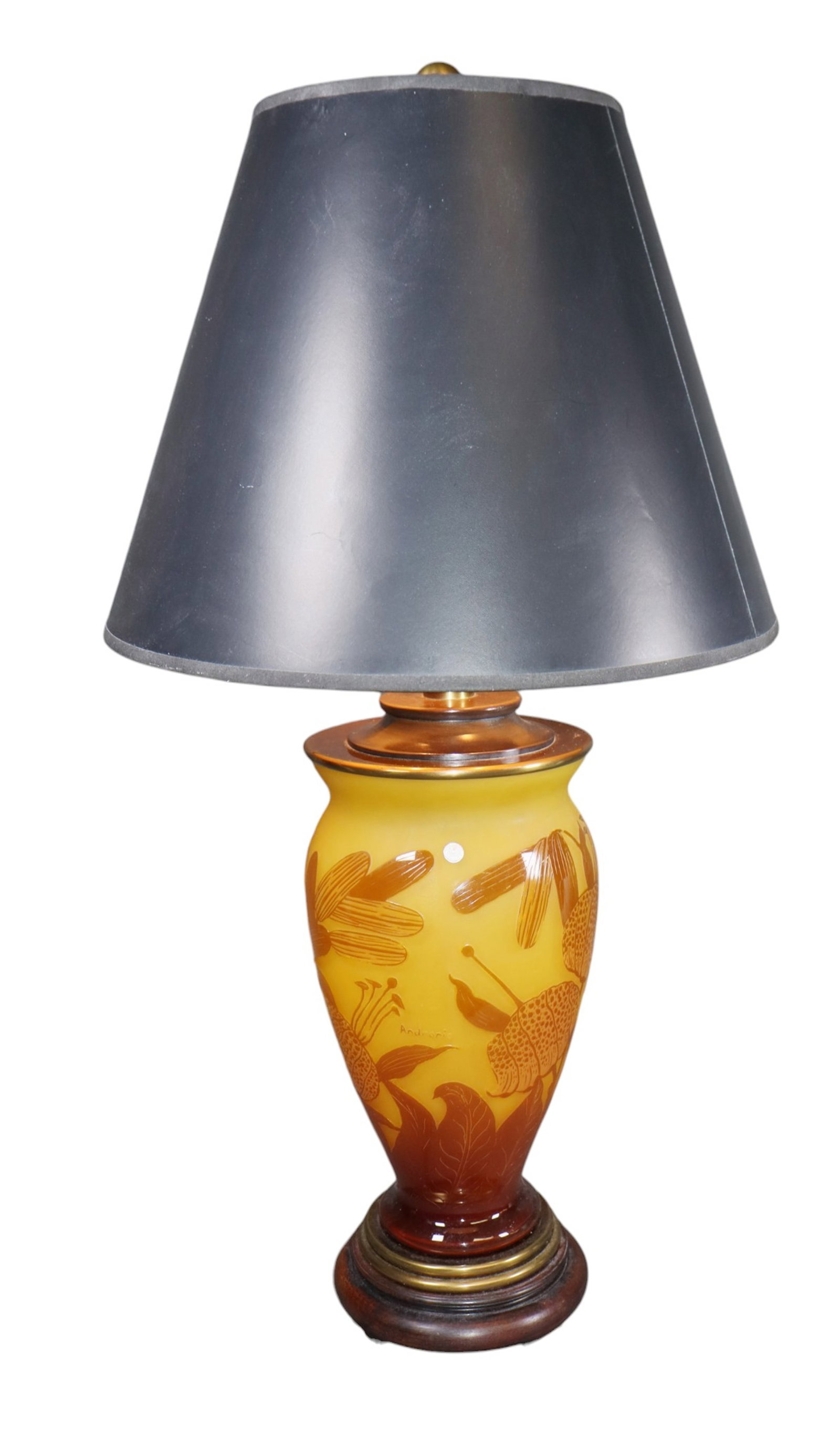 Romanian cameo cut glass table lamp