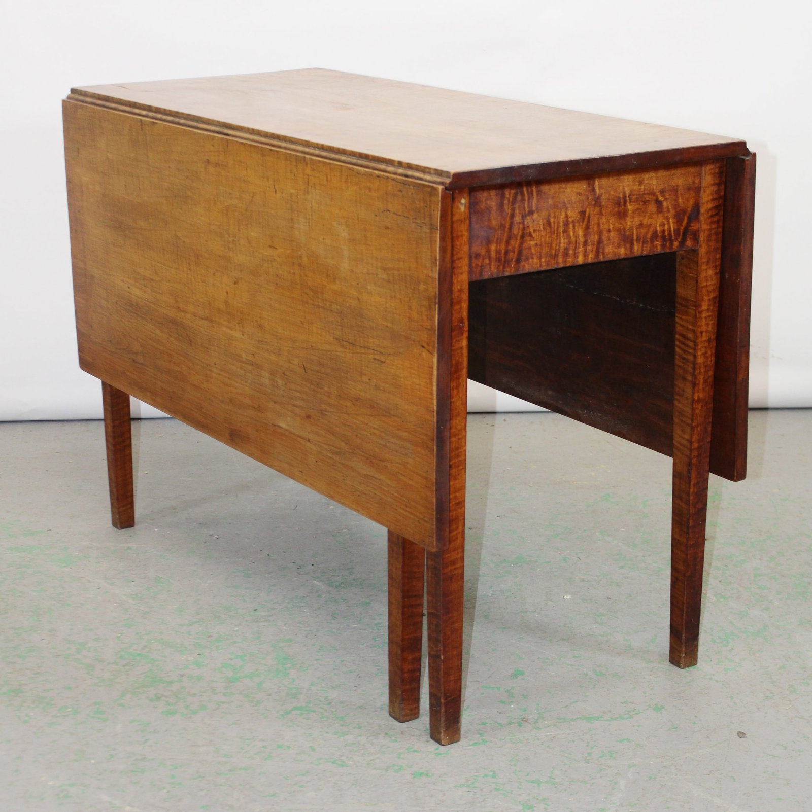 American drop side table in maple - 2
