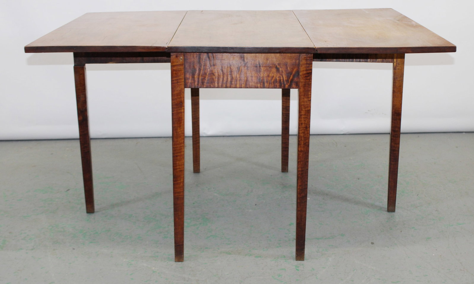 American drop side table in maple - 5