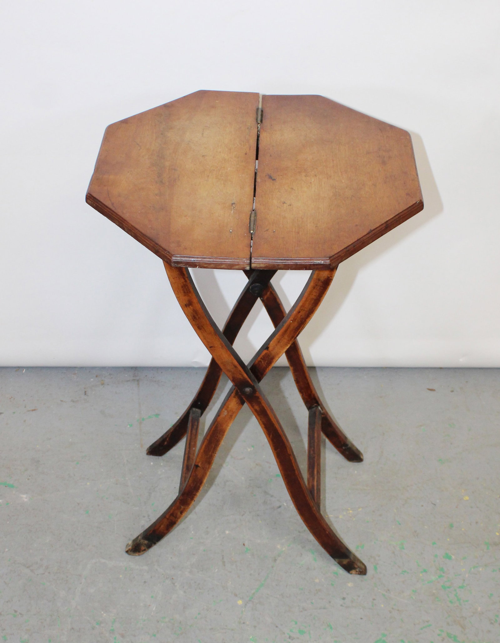 American petite folding side table - 10