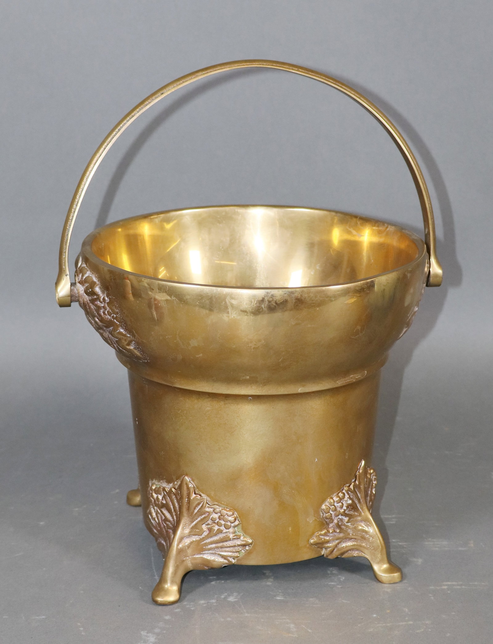 Mastercraft solid brass handled pot - 2