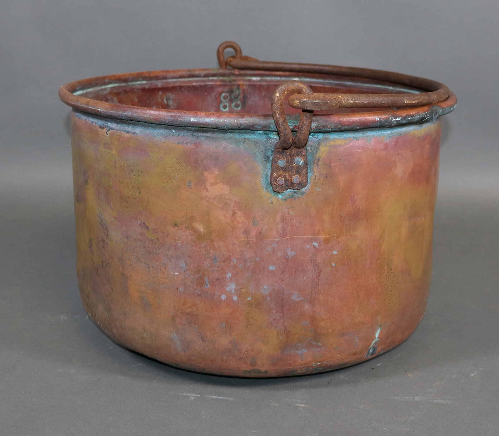 Large copper pot with handle - 4