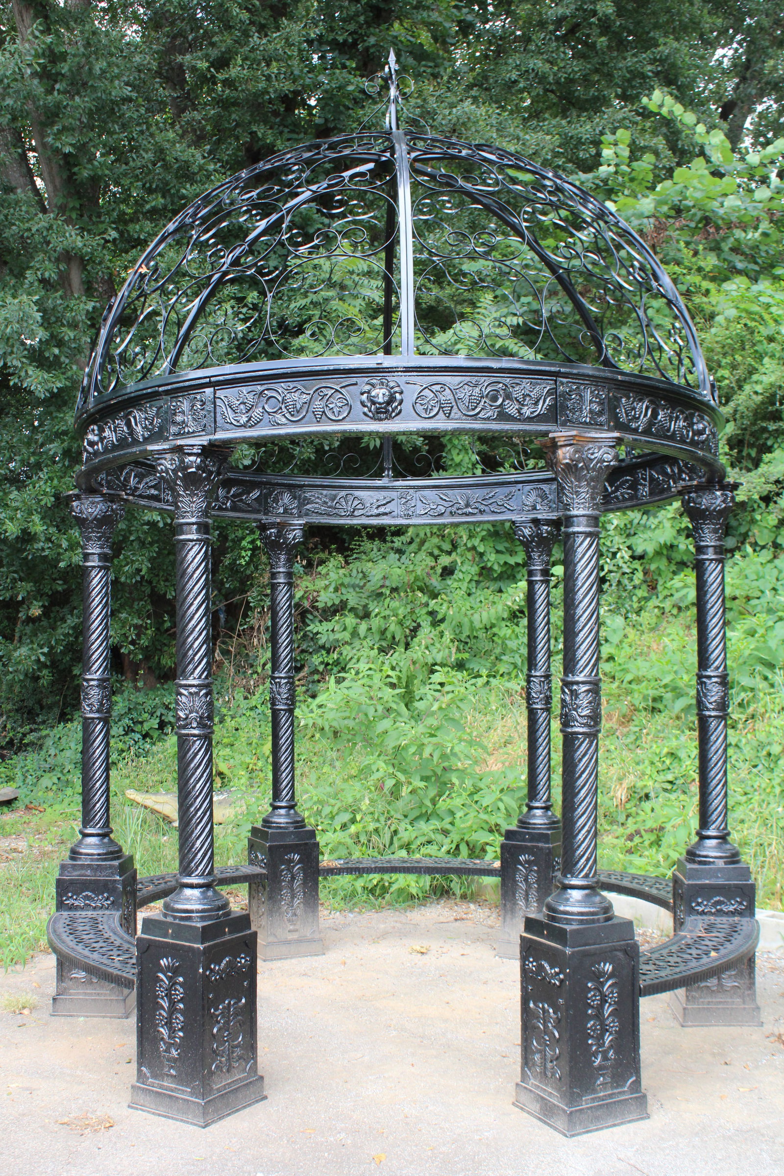 Classical dome top garden gazebo in cast iron with scrolled iron dome (1 of 9)