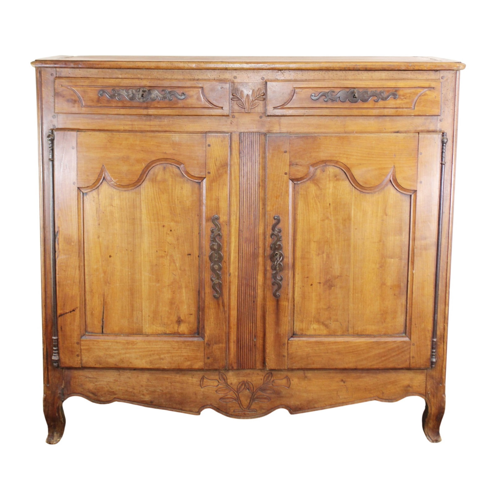 French Provincial buffet bas in walnut: French Provincial buffet bas in walnut. 19th century. 52"h x 55"w x 20"d