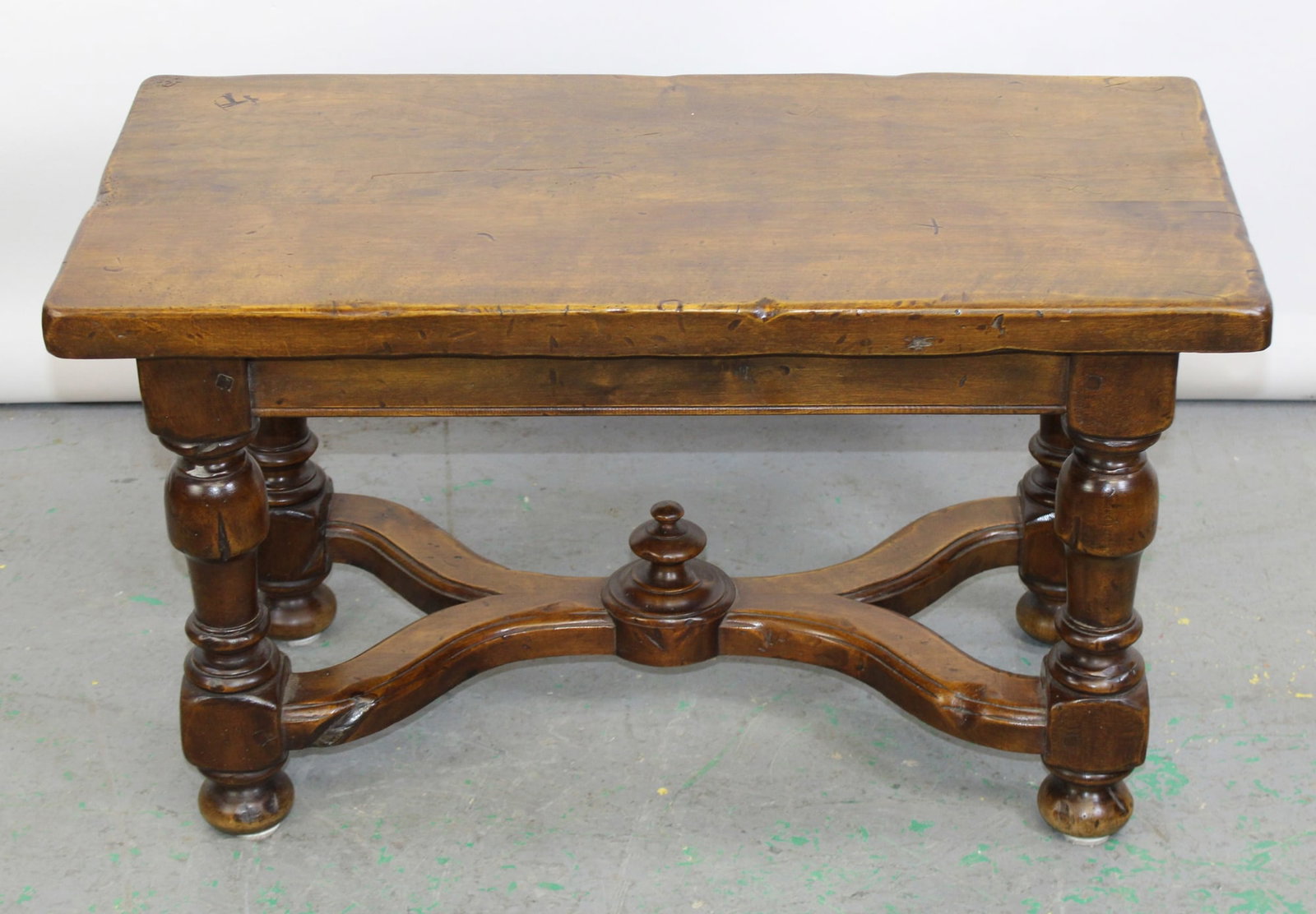 French coffee table with shaped base - 6