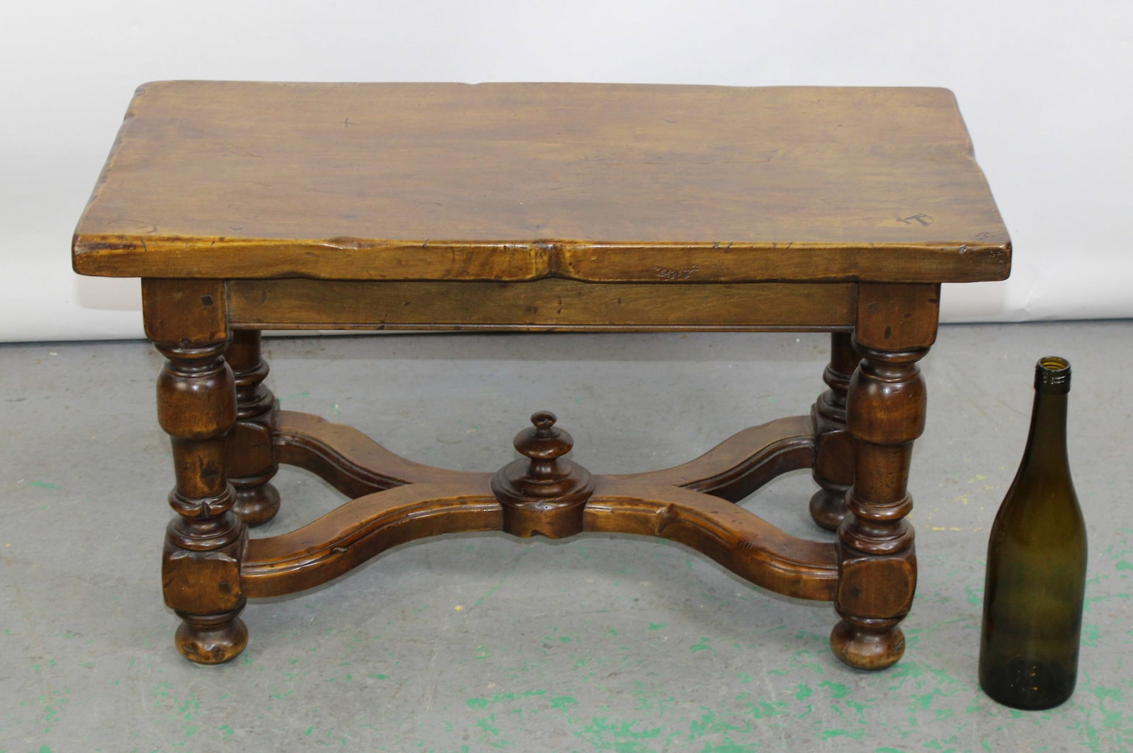 French coffee table with shaped base - 3