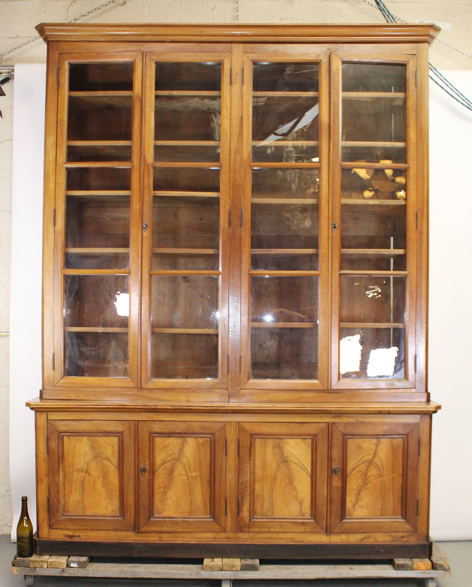 French Louis Philippe 4 door bookcase in walnut - 3