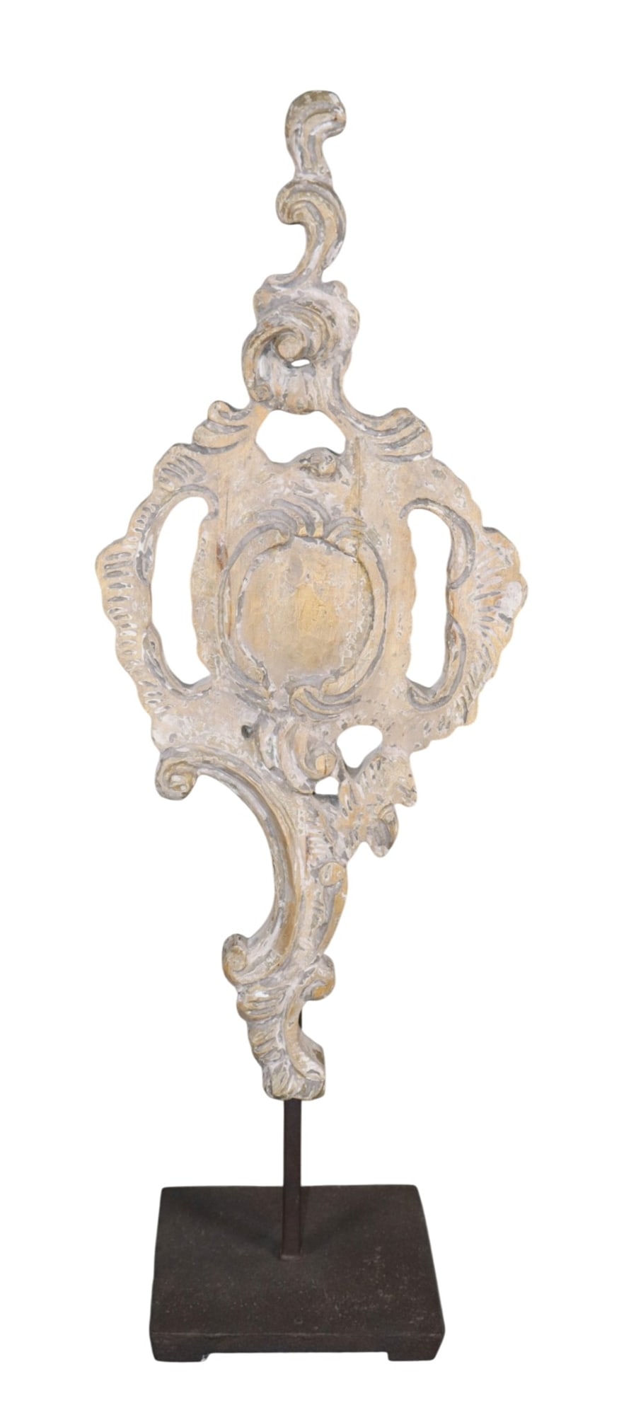 Aidan Gray carved rococo style fragment (1 of 6)