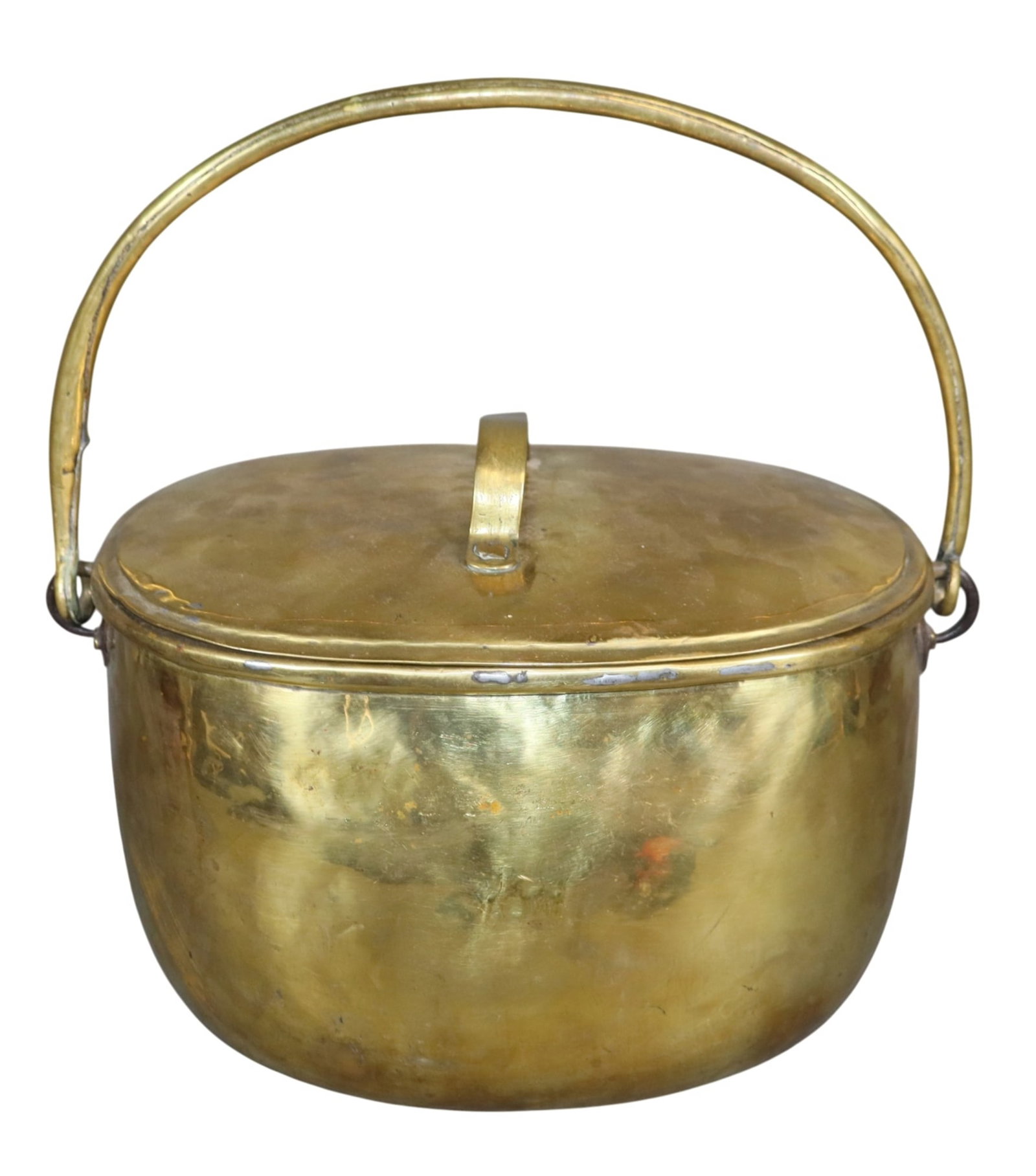 French brass lidded pot with handle: French brass lidded pot with handle and lid. 19th century. 10"h x 14"w x 10"l. Weight: 5lbs