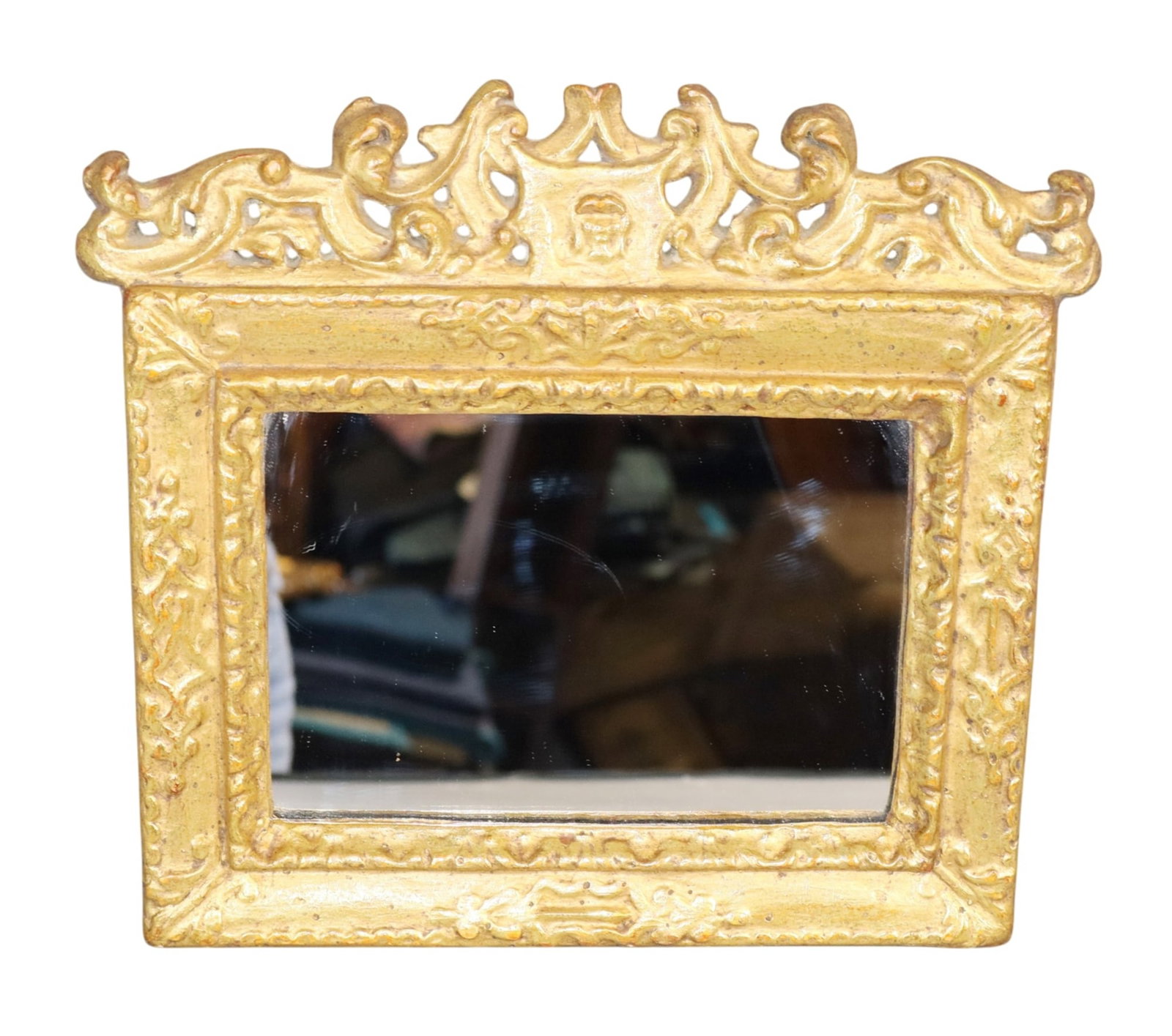 Italian Borghese mirror in gilt finish (1 of 8)