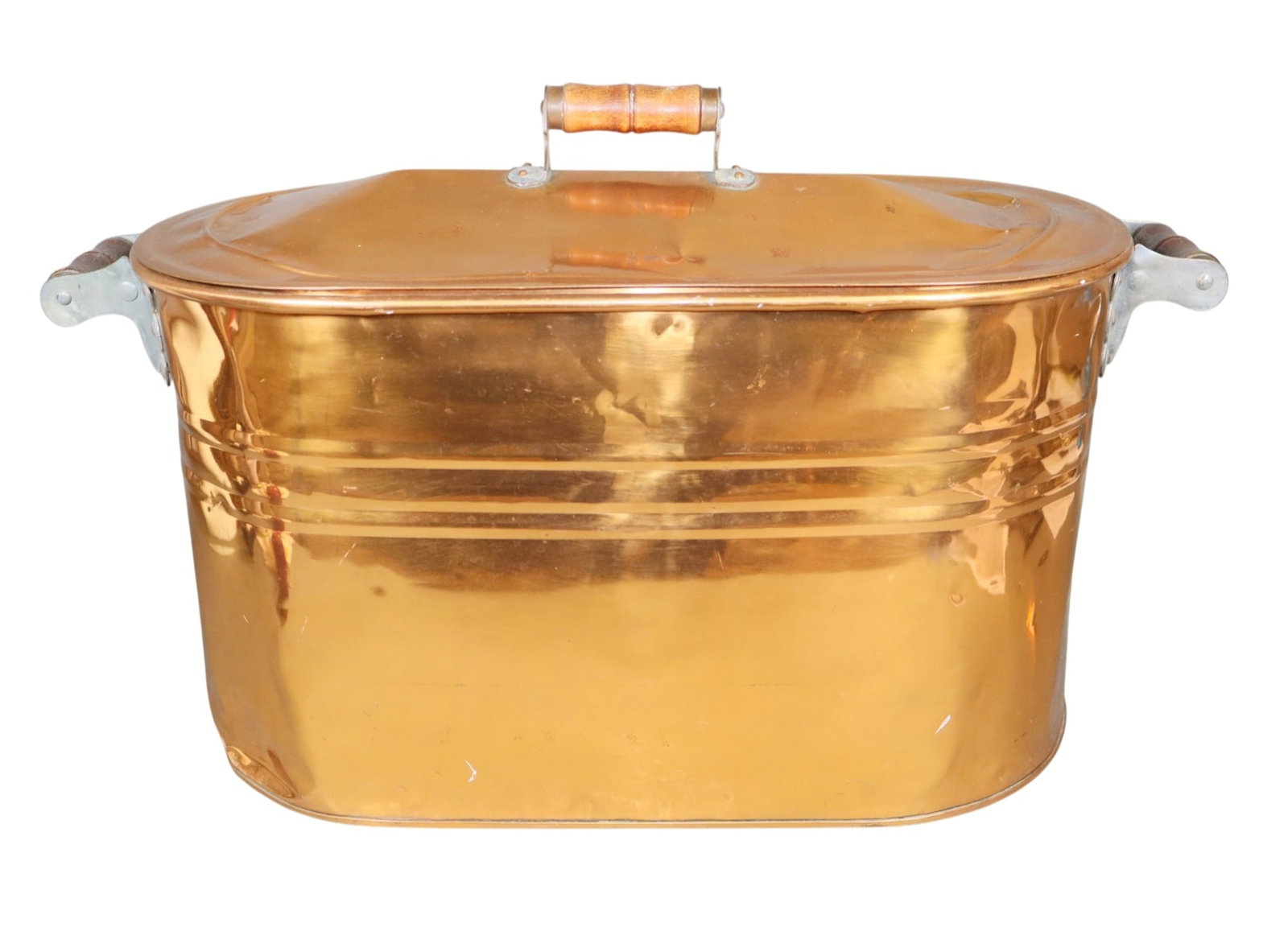 Large copper wash boiler tub with lid and wooden handles (1 of 8)