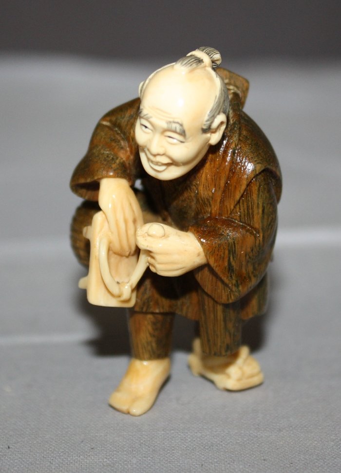 Signed carved wood netsuke: 2"h. Japanese.