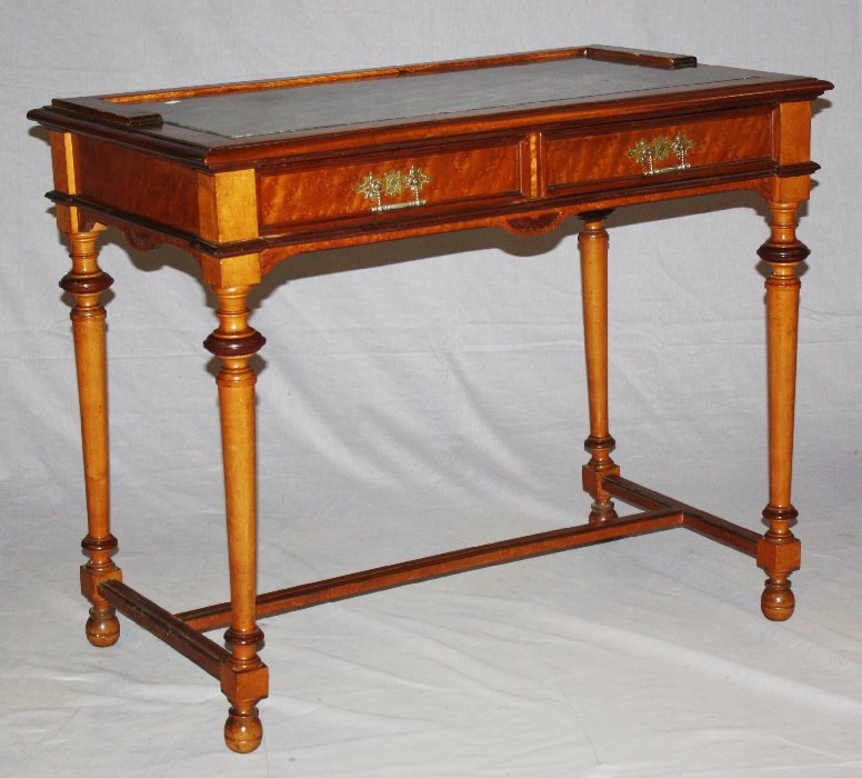 Biedermeier birds eye maple & walnut vanity: 19th century. 31 1/8"h x 37 1/2"w x 22 1/4"d