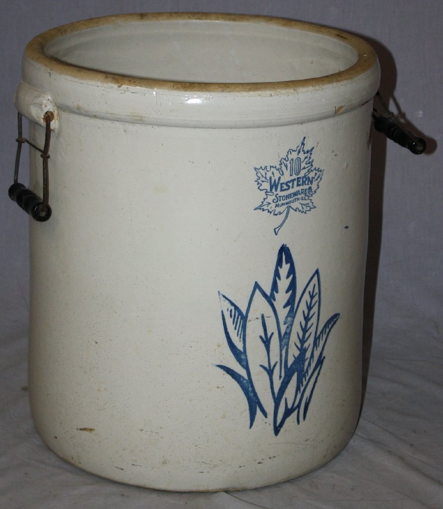 10 gallon Western stoneware crock. 17 1/2"h