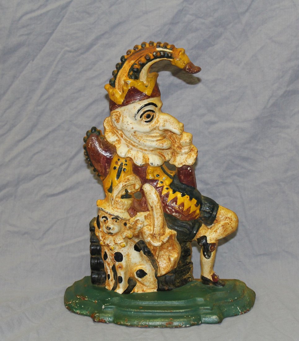 Painted cast iron door stop Punch & his dog Toby (1 of 4)