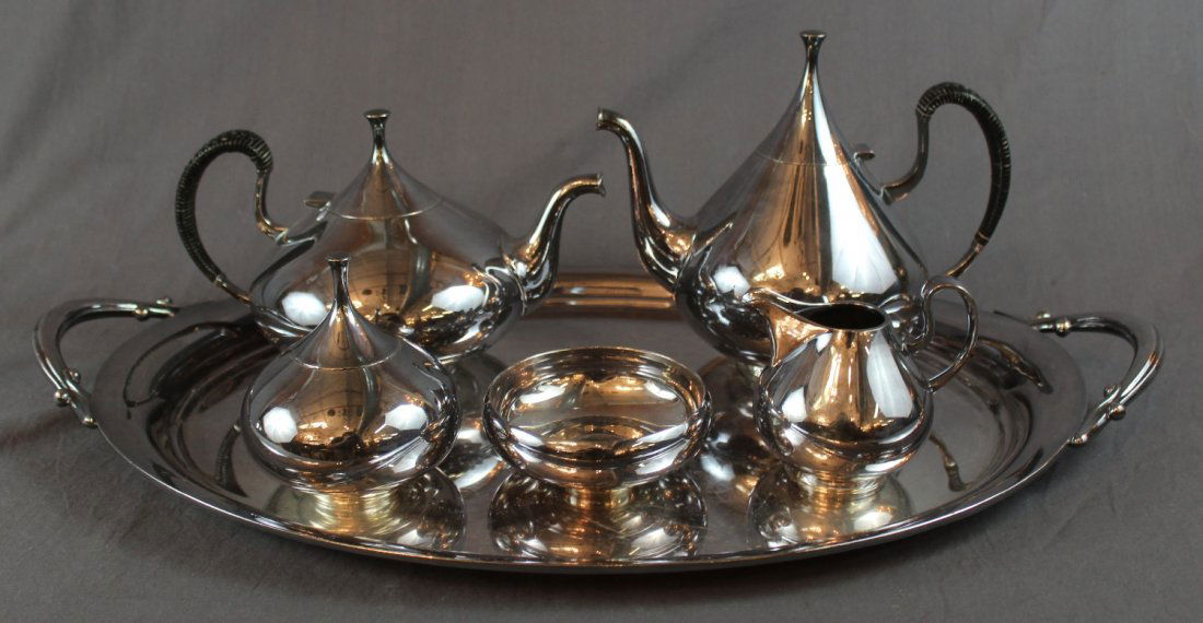 John Prip Dimension Reed & Barton coffee & tea service (1 of 5)