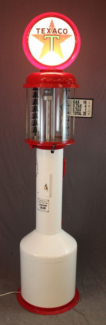 Texaco Oil Wayne Model lighted gas pump replica (1 of 3)