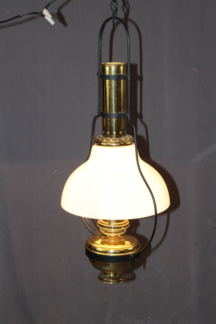 Antique American hanging Aladdin lamp (1 of 3)