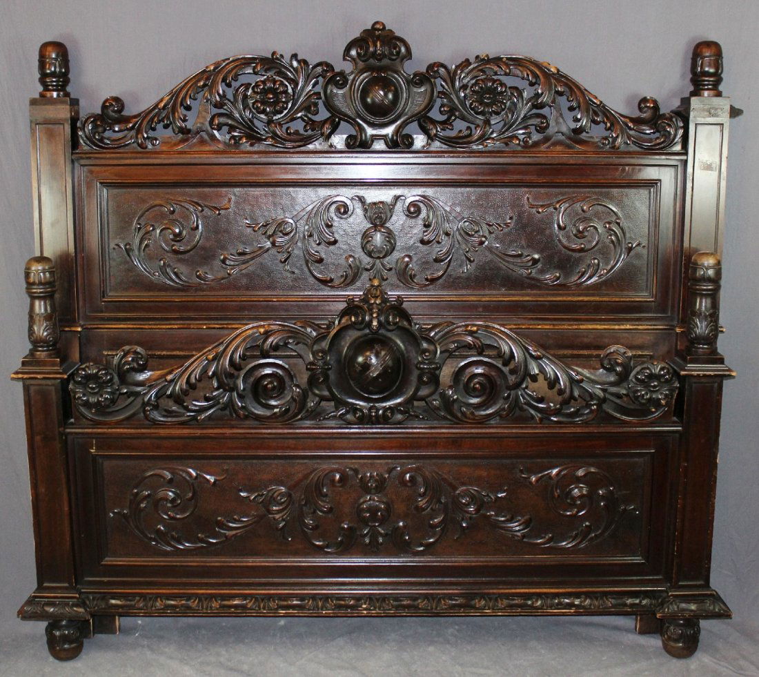 Italian Renaissance heavily carved bed