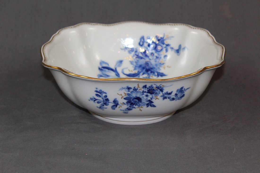Meissen porcelain blue & white bowl (1 of 5)
