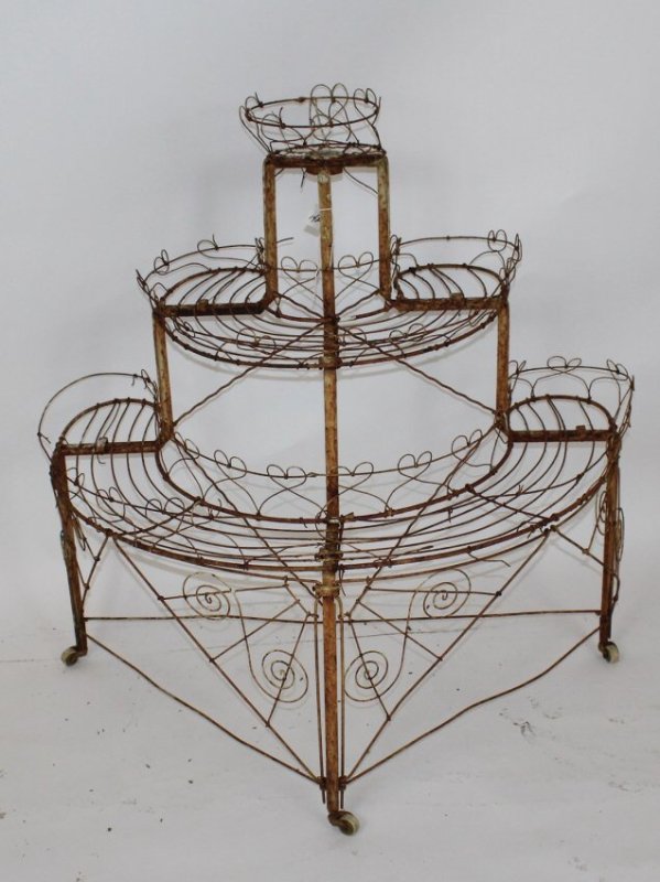 Vintage demi-lune wire pot stand (1 of 3)