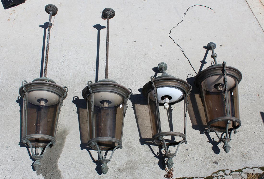 Set of 4 French bronze exterior lanterns (1 of 6)