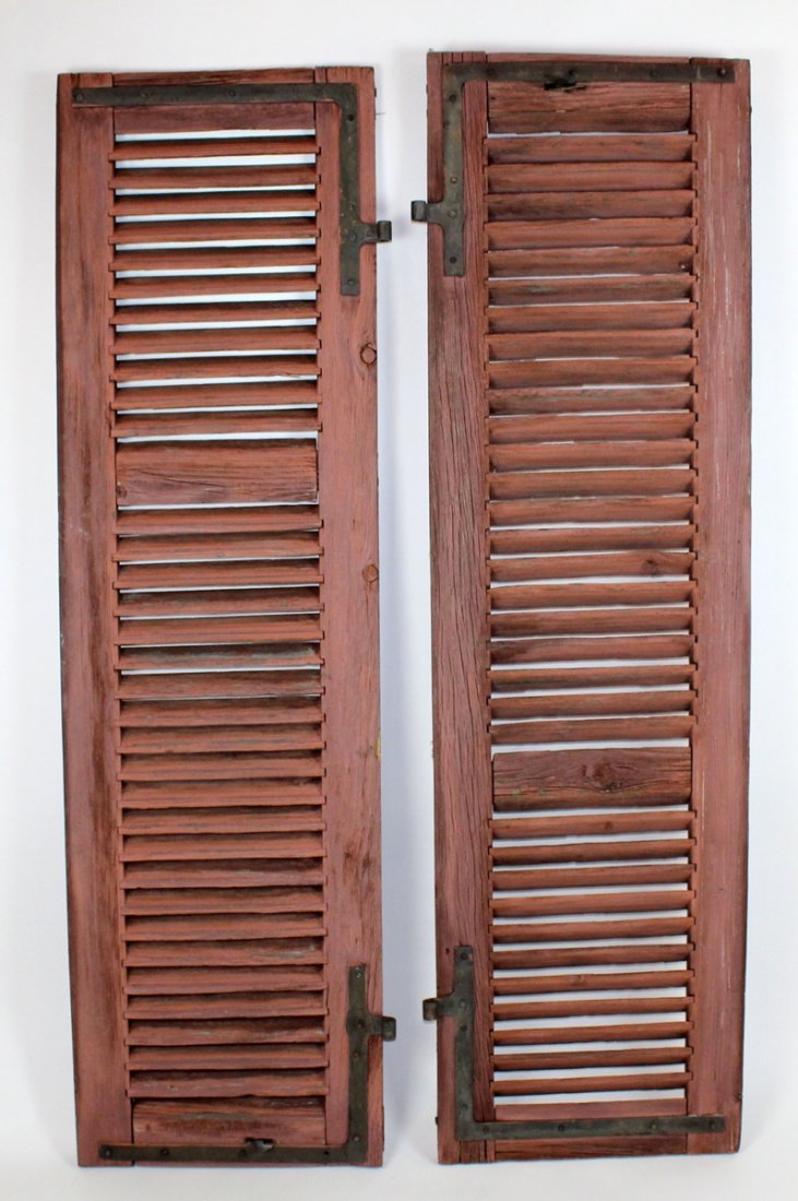 Pair of vintage French wooden shutters (1 of 5)