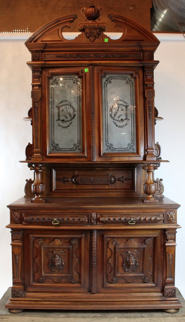 French Renaissance carved walniut buffet (1 of 6)