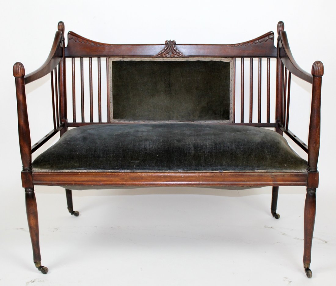Victorian hall bench in mahogany (1 of 3)