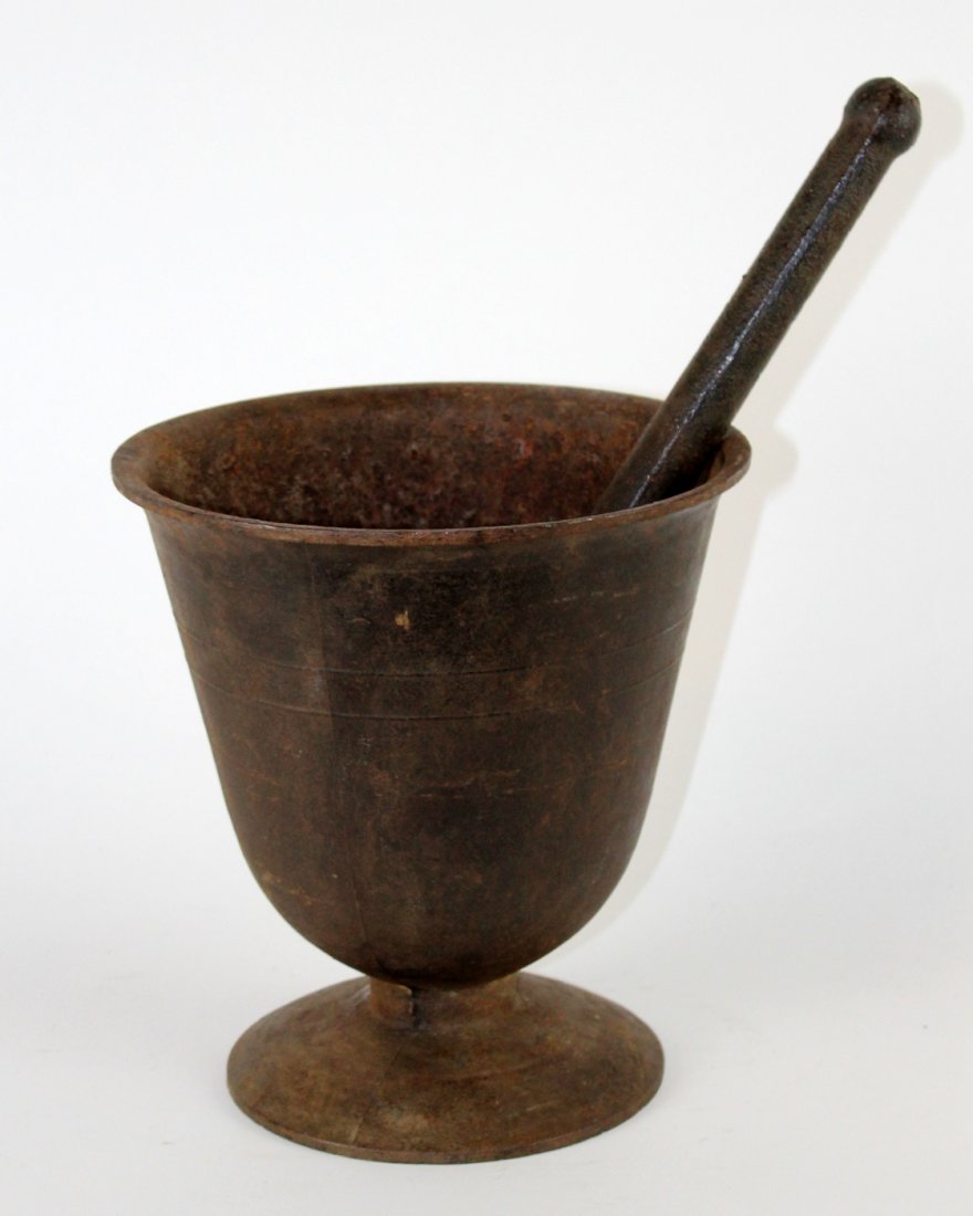Cast iron large scale mortar and pestle (1 of 3)