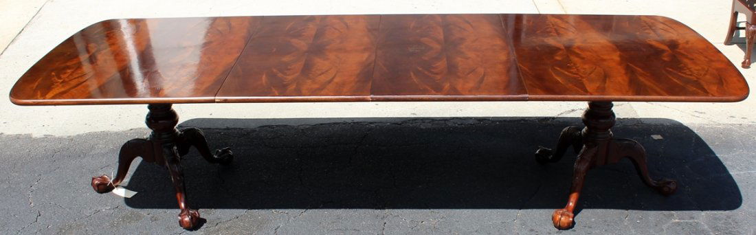 Henredon flame mahogany double pedestal table (1 of 5)