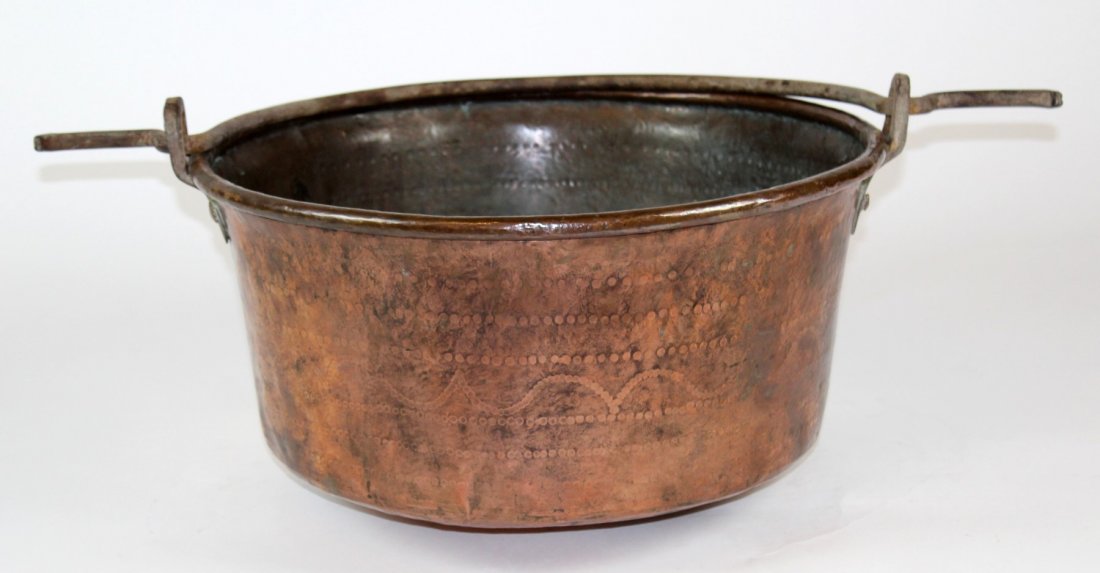 Large antique French copper cauldron (1 of 4)