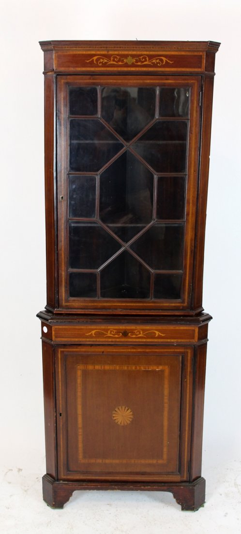 English fretwork glass corner cabinet (1 of 4)