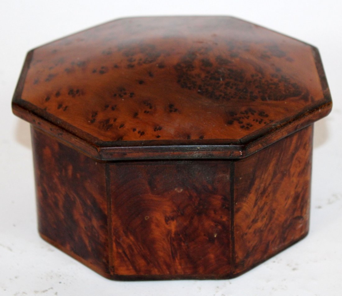 Burl wood octagonal lidded box (1 of 5)