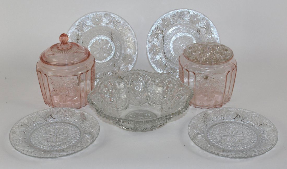 Grouping of Rose depression glass and others (1 of 4)