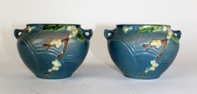 Pair Roseville pottery Apple Blossom blue cachepots (1 of 4)
