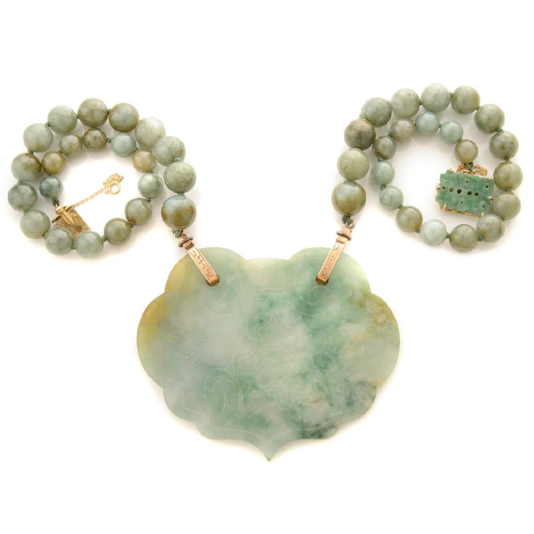 Jade, Yellow Gold Pendant Necklace. (1 of 5)
